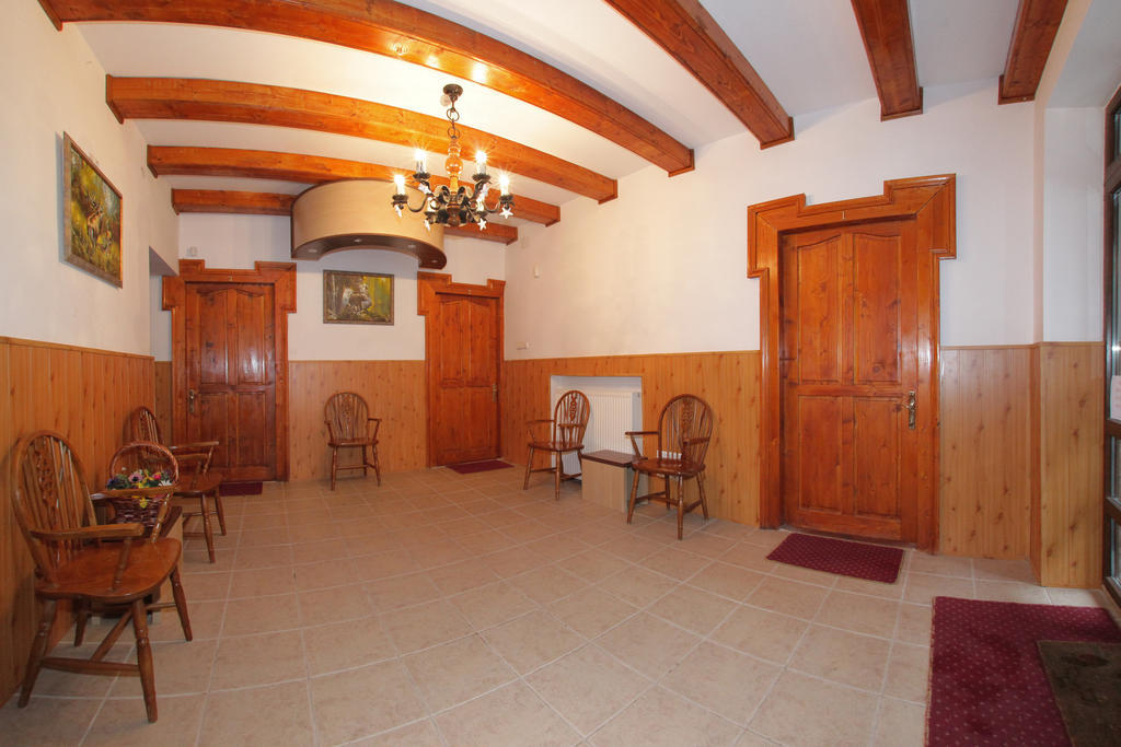 Acvila